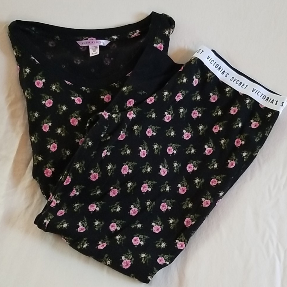 VICTORIA'S SECRET 2 Piece Thermal Set